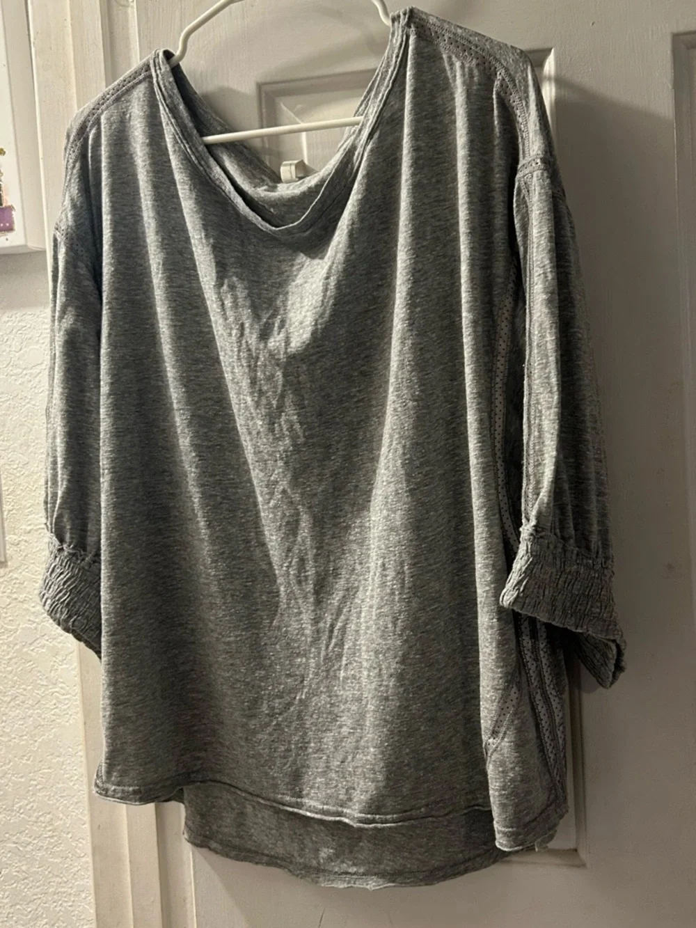 Free People Heather Gray Lightweight Pullover Top - Picture 1 of 3